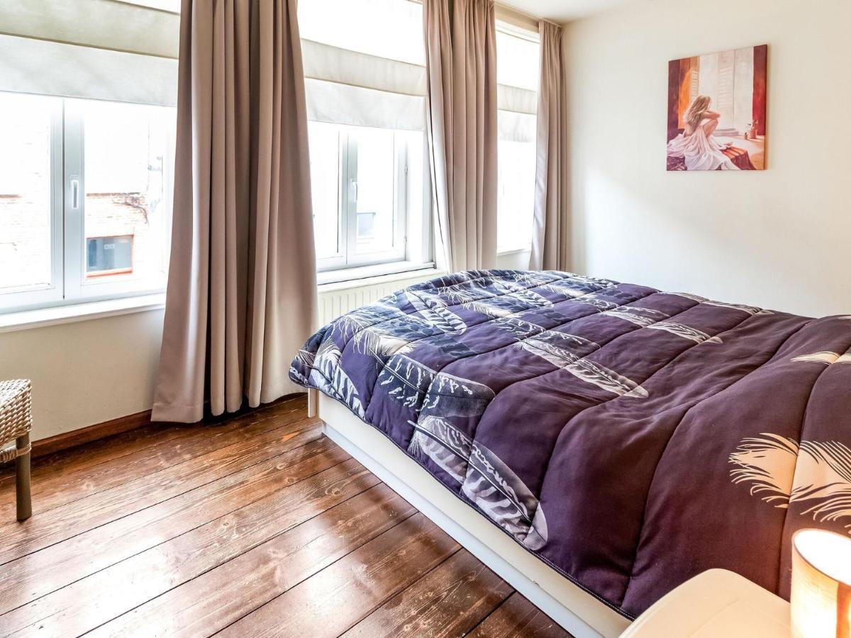 Town House With View Over The 3 Towers Of Brugge Ngoại thất bức ảnh